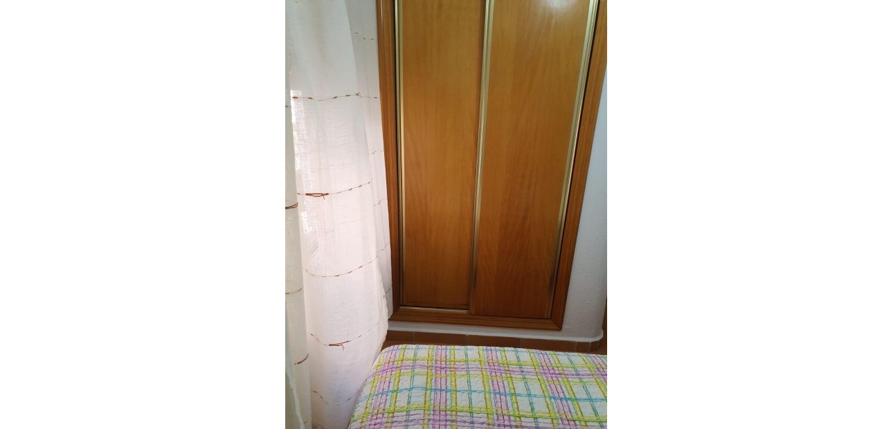 Venta - Bungalow -
Torrevieja - La Mata