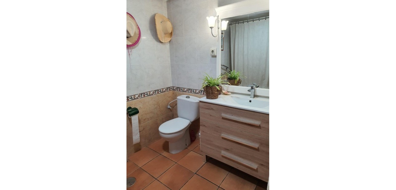 Venta - Bungalow -
Torrevieja - La Mata
