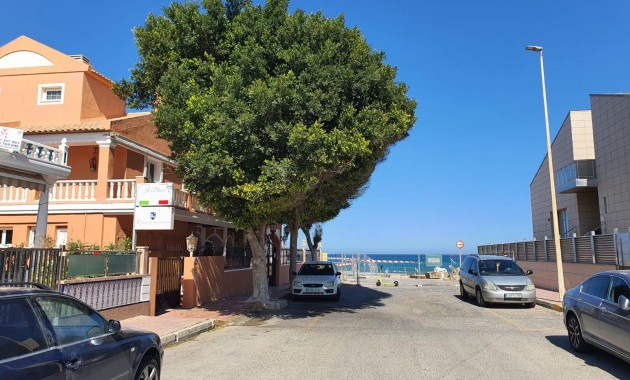 Venta - Bungalow -
Torrevieja - La Mata