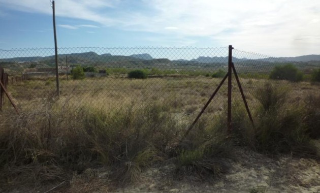 Herverkoop - Country House -
Orihuela - Desamparados-Hurchillo-Torremendo