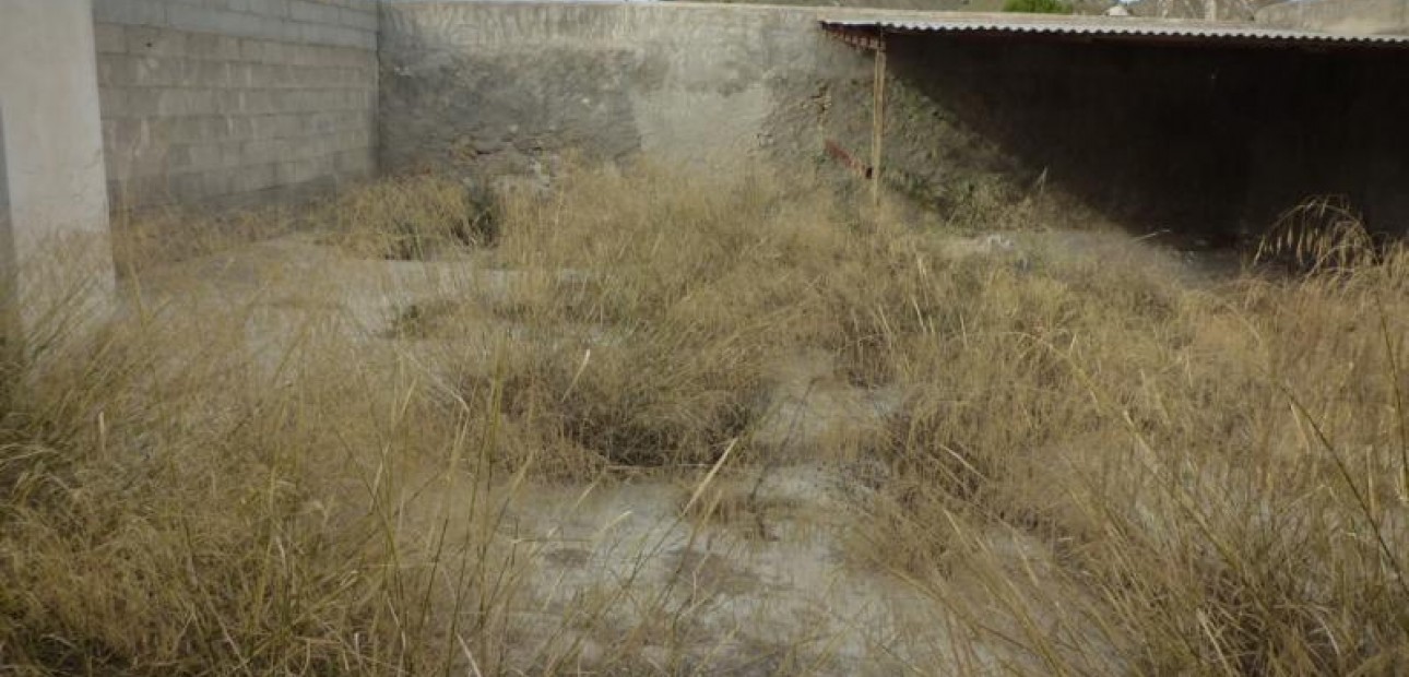 Herverkoop - Country House -
Orihuela - Desamparados-Hurchillo-Torremendo