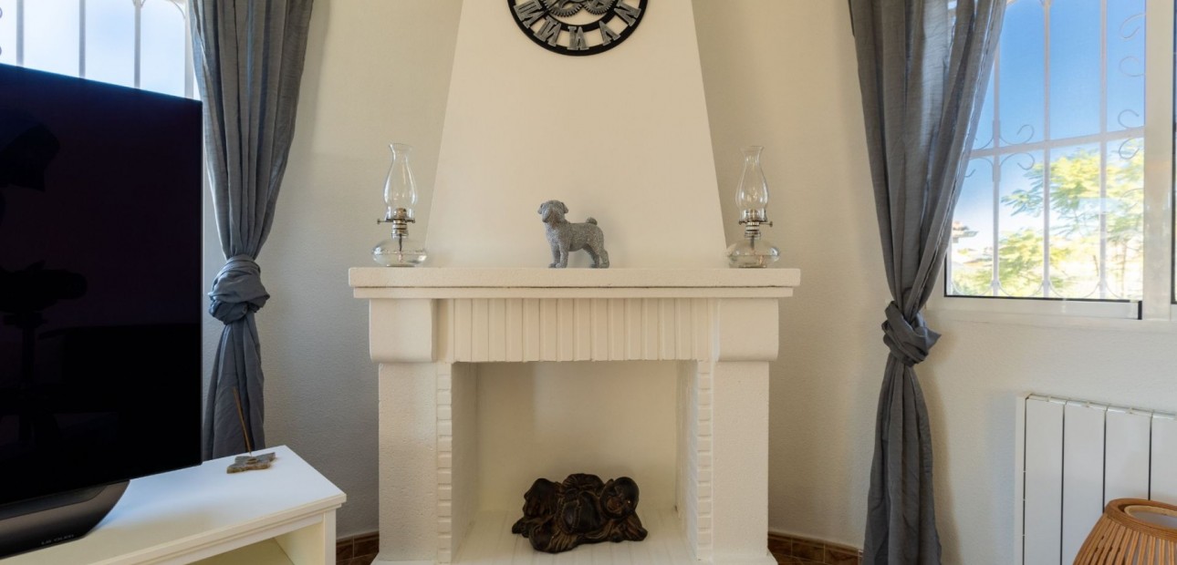 Herverkoop - Detached Villa -
Benimar - Benimar I