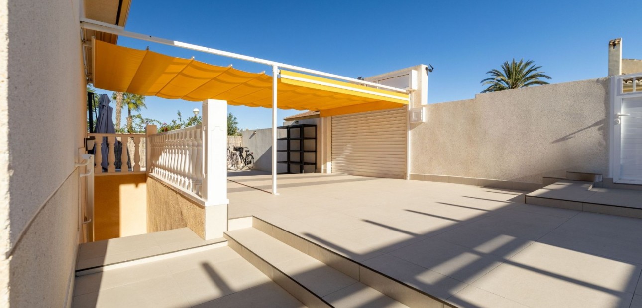 Herverkoop - Detached Villa -
Benimar - Benimar I