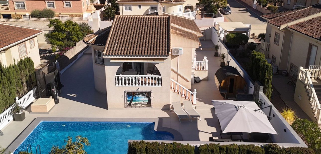 Herverkoop - Detached Villa -
Benimar - Benimar I