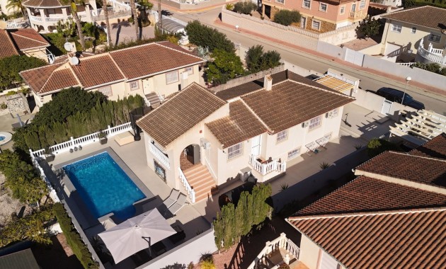 Herverkoop - Detached Villa -
Benimar - Benimar I