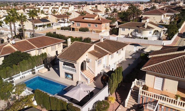 Herverkoop - Detached Villa -
Benimar - Benimar I