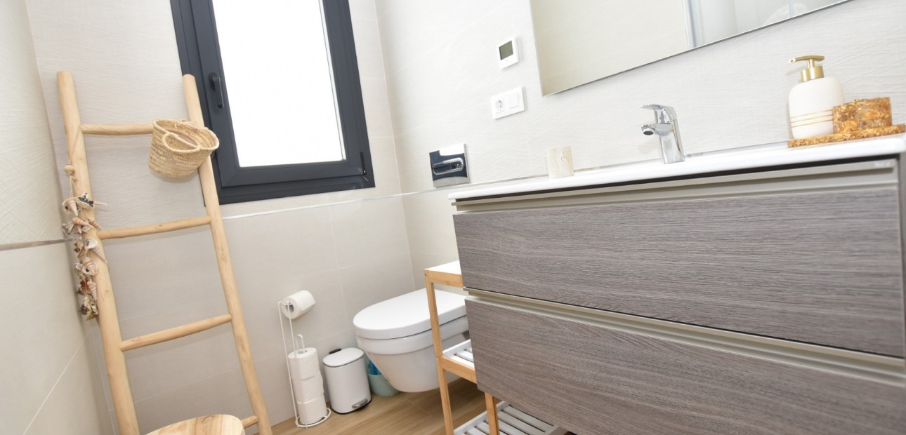 Herverkoop - Appartement / flat -
Torrevieja - Los Balcones