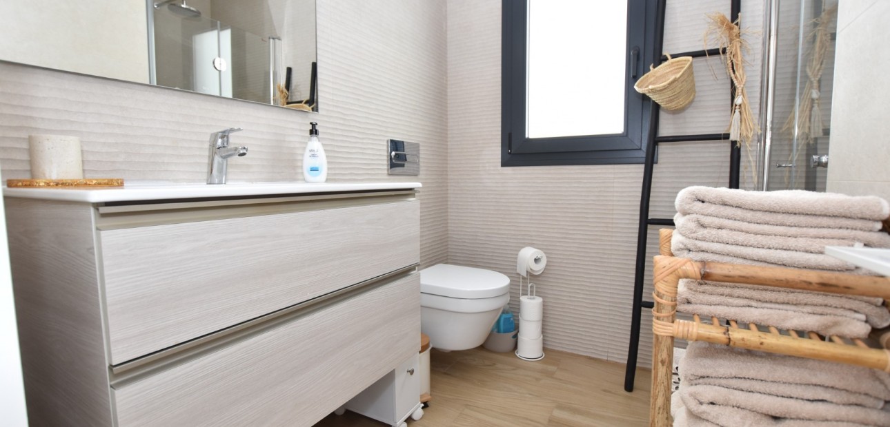 Herverkoop - Appartement / flat -
Torrevieja - Los Balcones