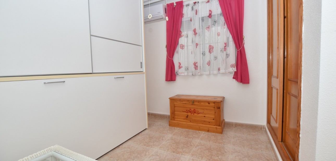 Herverkoop - Detached Villa -
Algorfa - Montemar