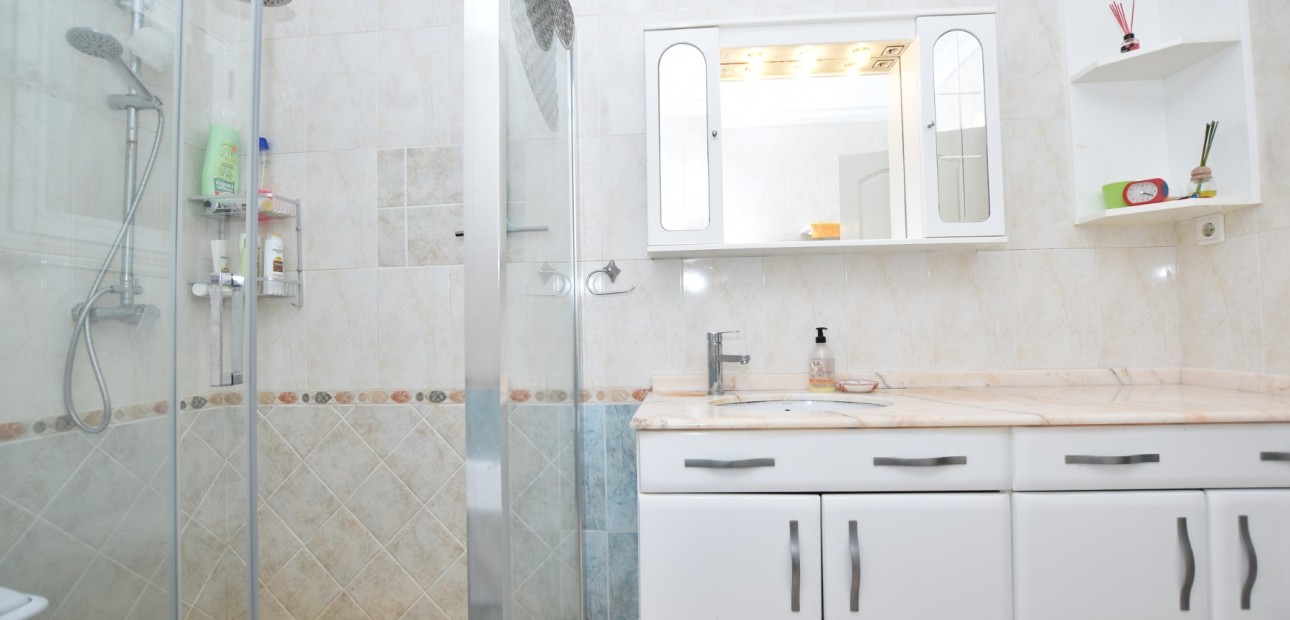 Herverkoop - Detached Villa -
Algorfa - Montemar