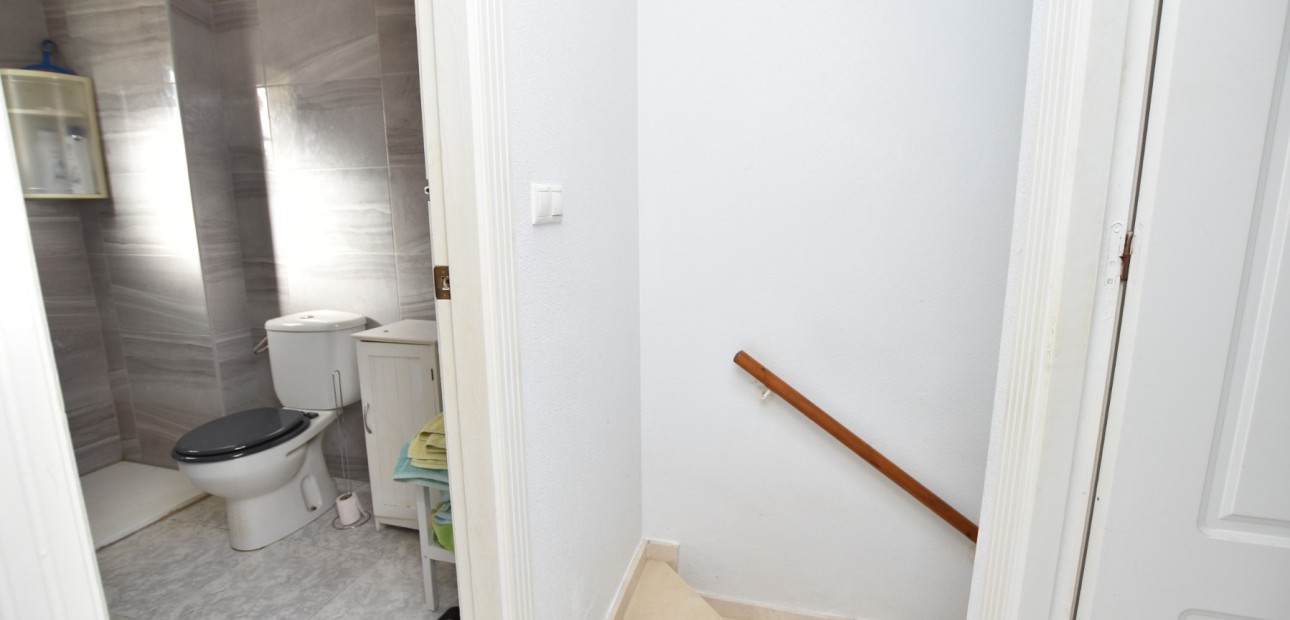 Herverkoop - Herenhuis -
Algorfa - Montemar