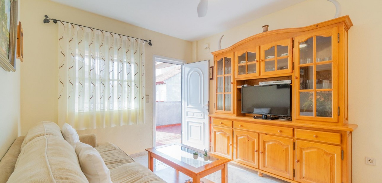 Verhuur - Appartement / flat -
Orihuela Costa - Playa Flamenca