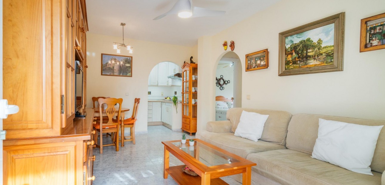 Verhuur - Appartement / flat -
Orihuela Costa - Playa Flamenca