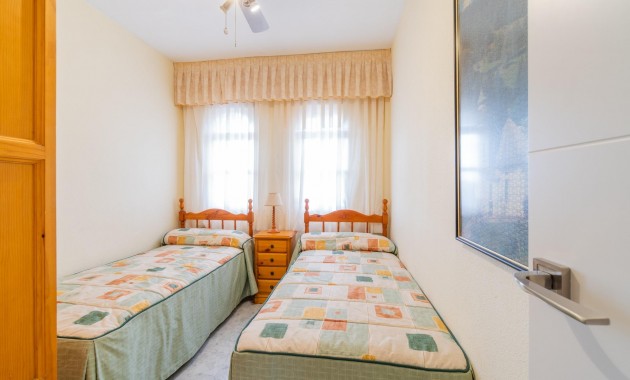 Verhuur - Appartement / flat -
Orihuela Costa - Playa Flamenca