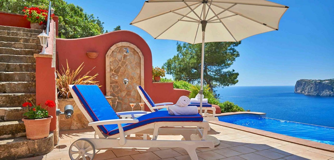 Herverkoop - Villa -
Port d'Andratx - Andratx