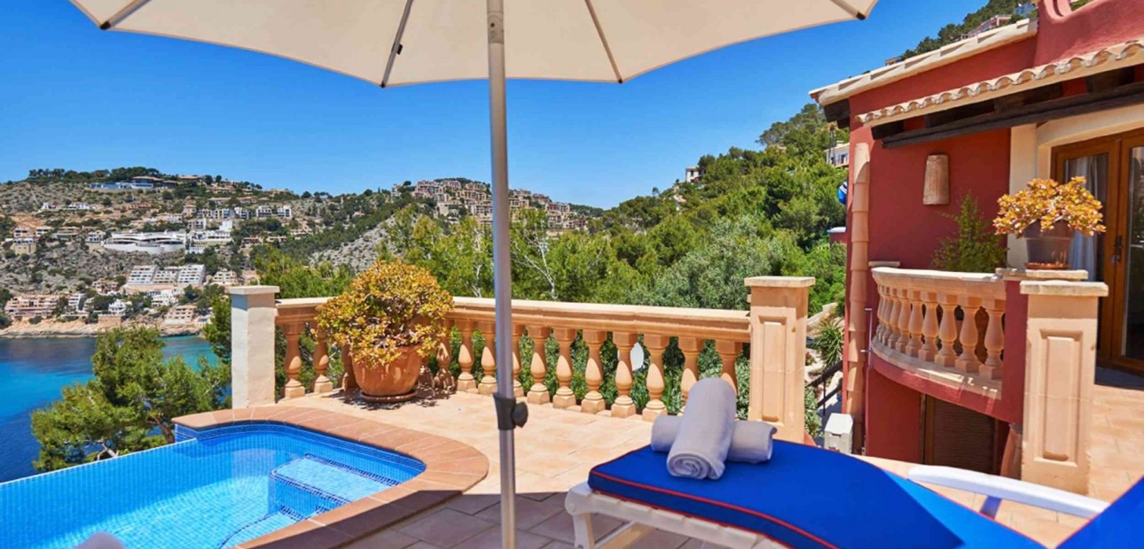 Herverkoop - Villa -
Port d'Andratx - Andratx