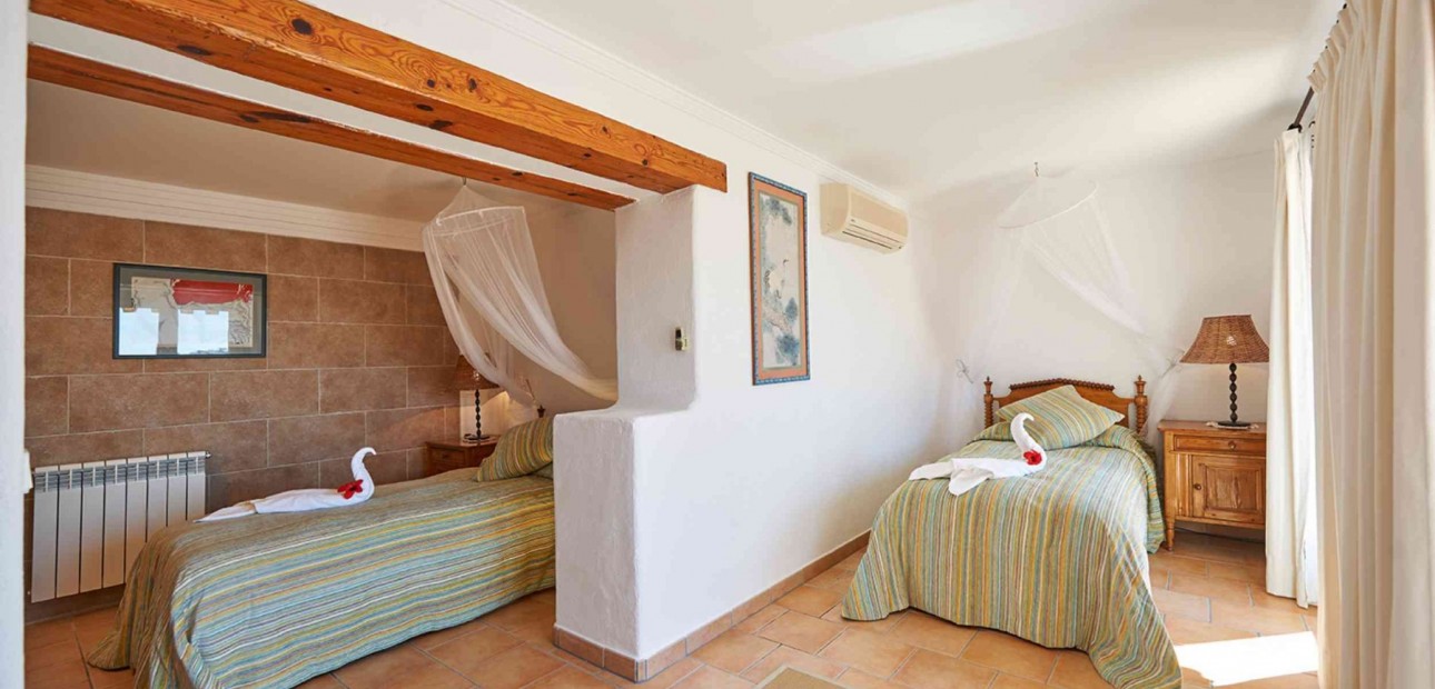 Herverkoop - Villa -
Port d'Andratx - Andratx