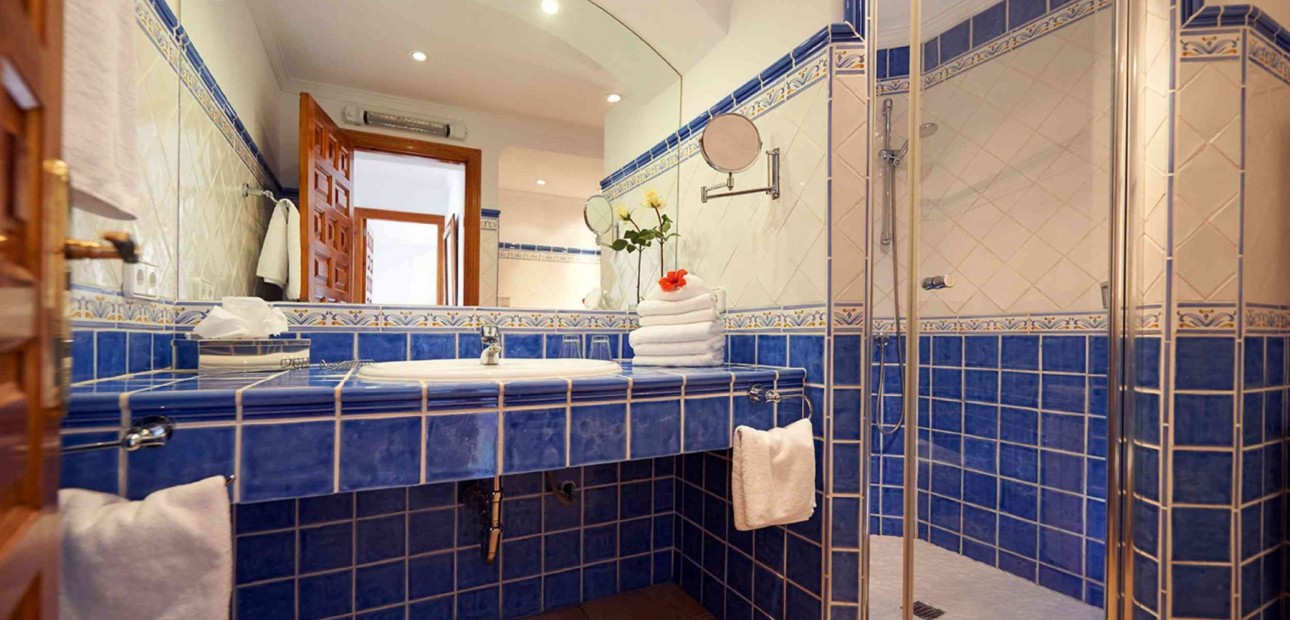 Herverkoop - Villa -
Port d'Andratx - Andratx