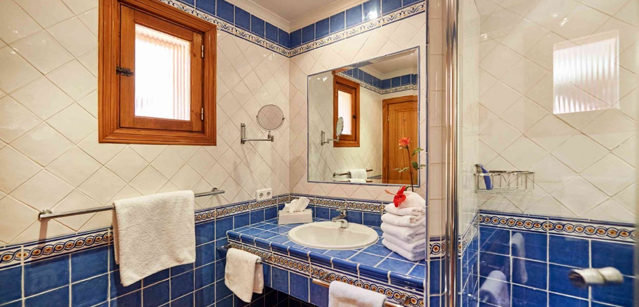 Herverkoop - Villa -
Port d'Andratx - Andratx