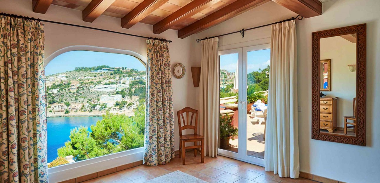 Herverkoop - Villa -
Port d'Andratx - Andratx