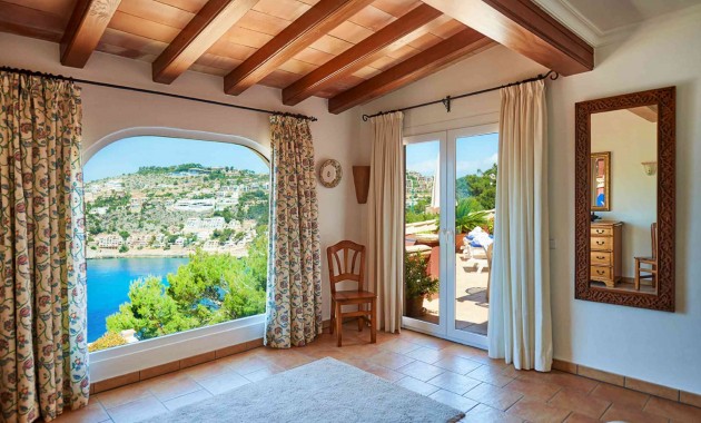 Herverkoop - Villa -
Port d'Andratx - Andratx