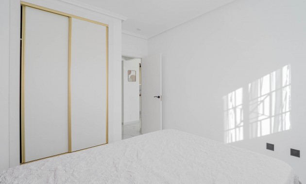 Herverkoop - 1. Apartment / flat -
Orihuela Costa - Playa Flamenca