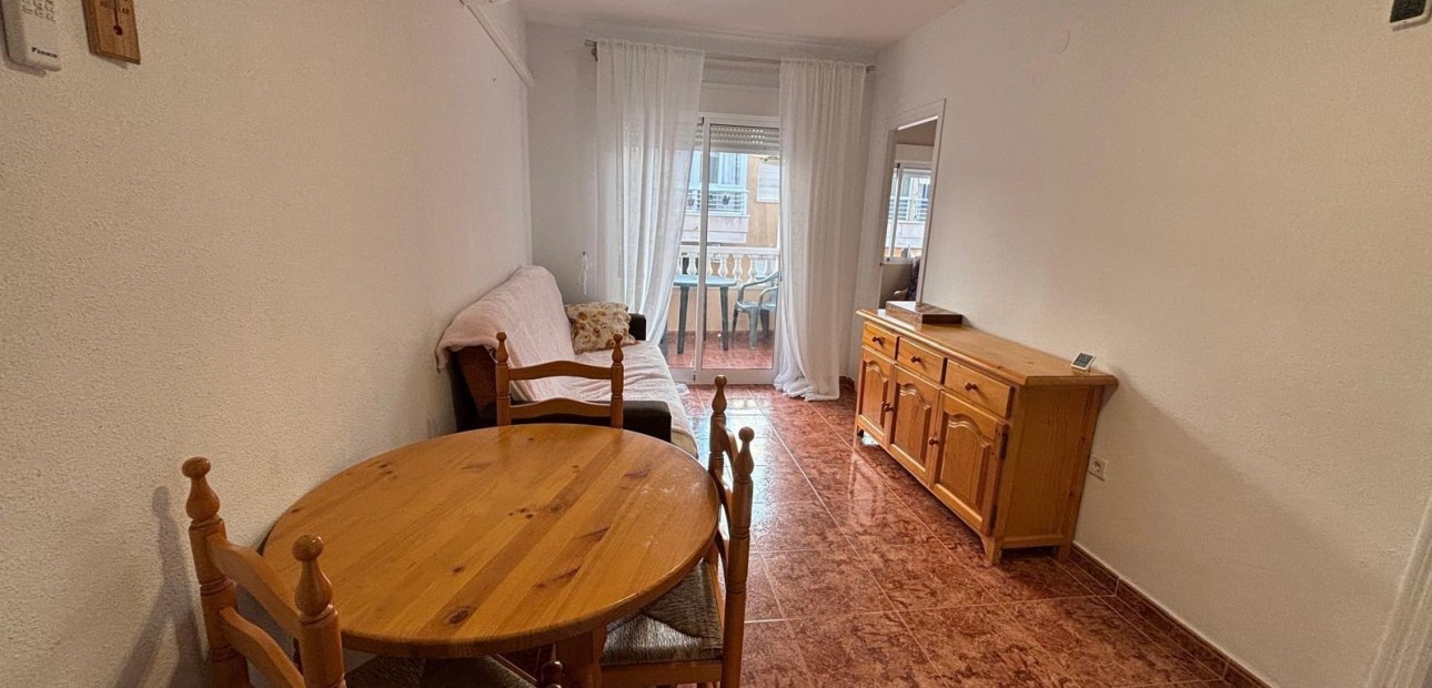 Sale - Apartment / flat -
Torrevieja - torrevieja