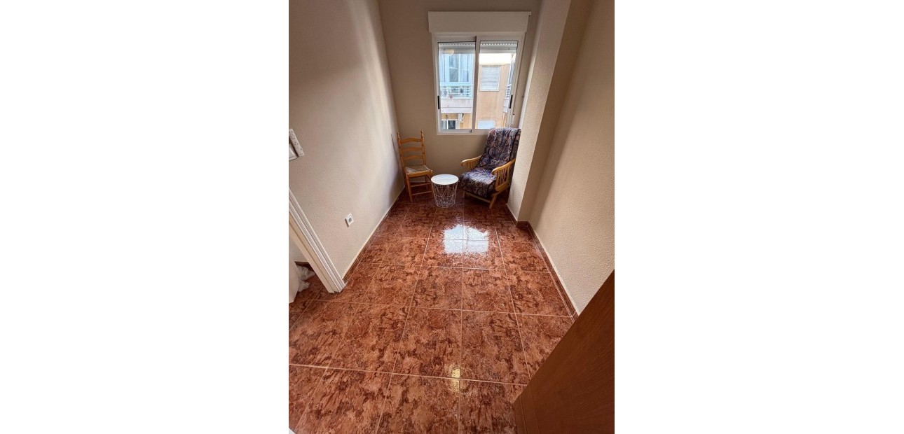 Sale - Apartment / flat -
Torrevieja - torrevieja