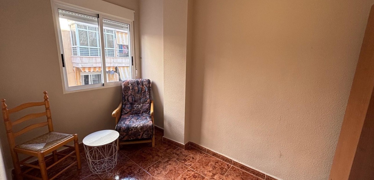 Sale - Apartment / flat -
Torrevieja - torrevieja