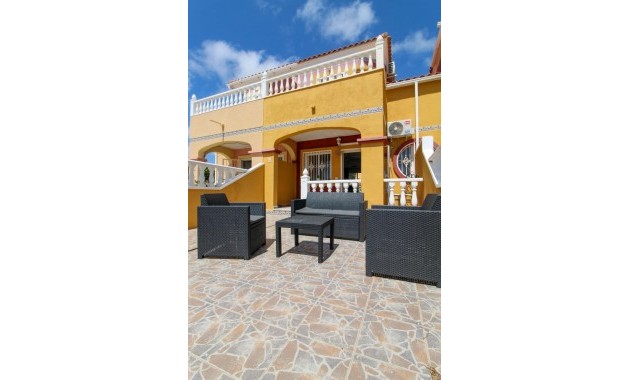 Herverkoop - Terraced house -
Orihuela Costa - Cabo Roig