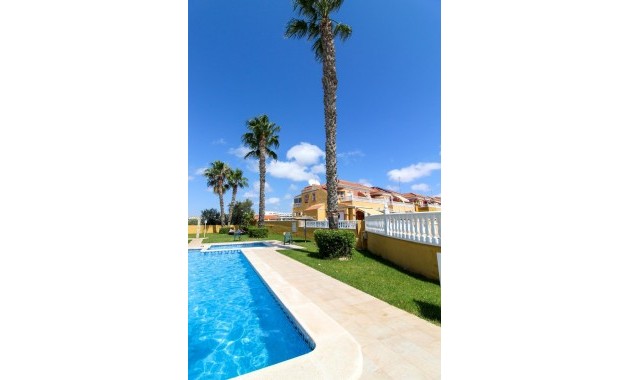 Herverkoop - Terraced house -
Orihuela Costa - Cabo Roig