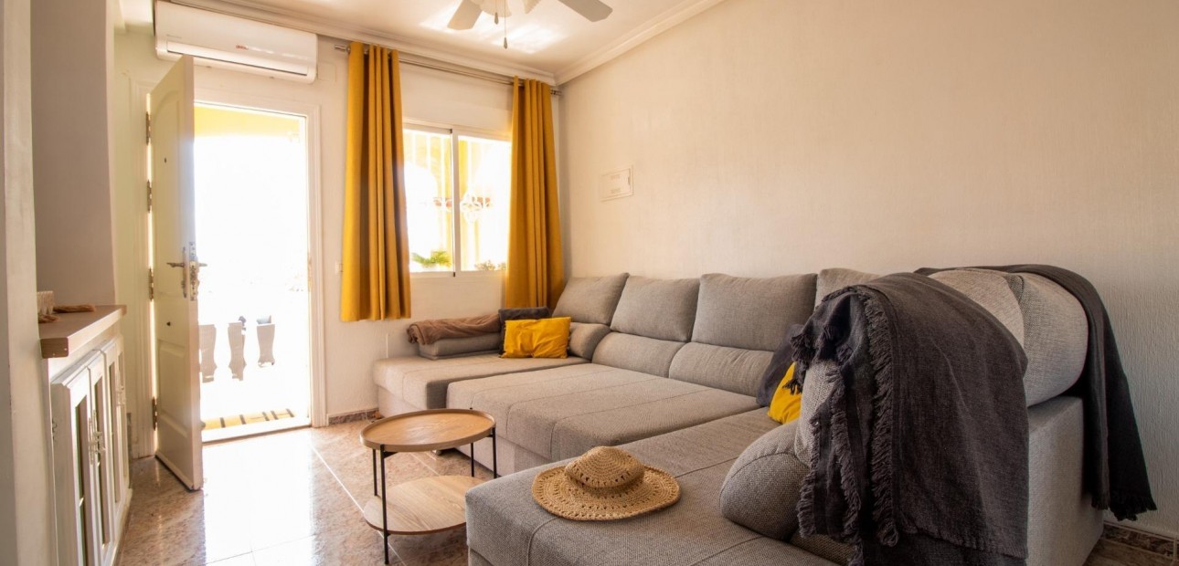 Herverkoop - Terraced house -
Orihuela Costa - Cabo Roig