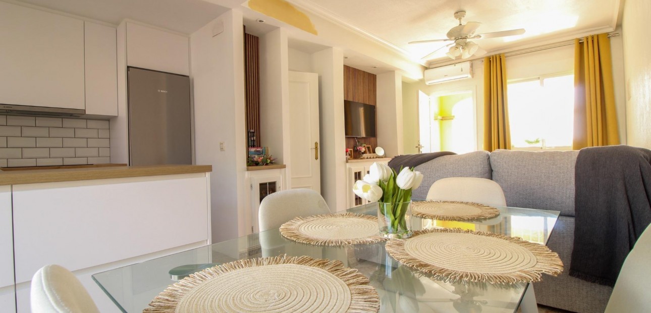 Herverkoop - Terraced house -
Orihuela Costa - Cabo Roig