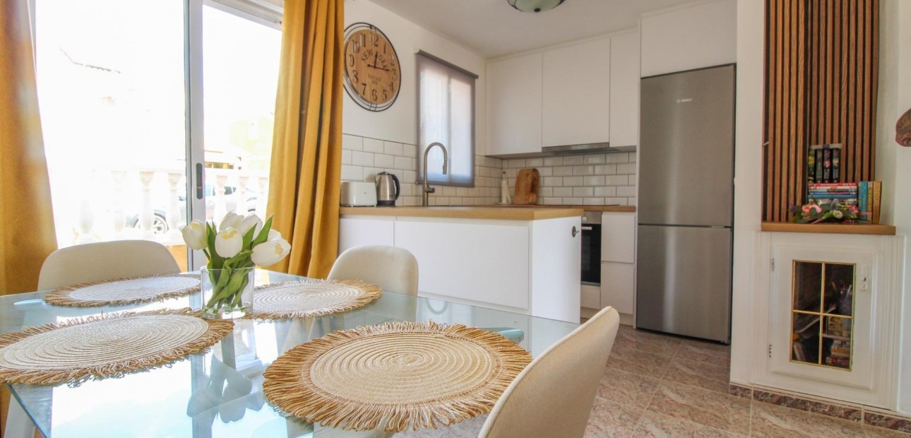 Herverkoop - Terraced house -
Orihuela Costa - Cabo Roig