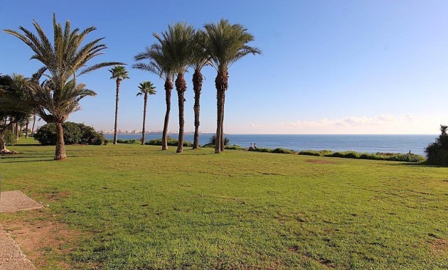 Sale - Apartment / flat -
Torrevieja - La veleta