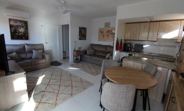 Sale - Apartment / flat -
Torrevieja - La veleta