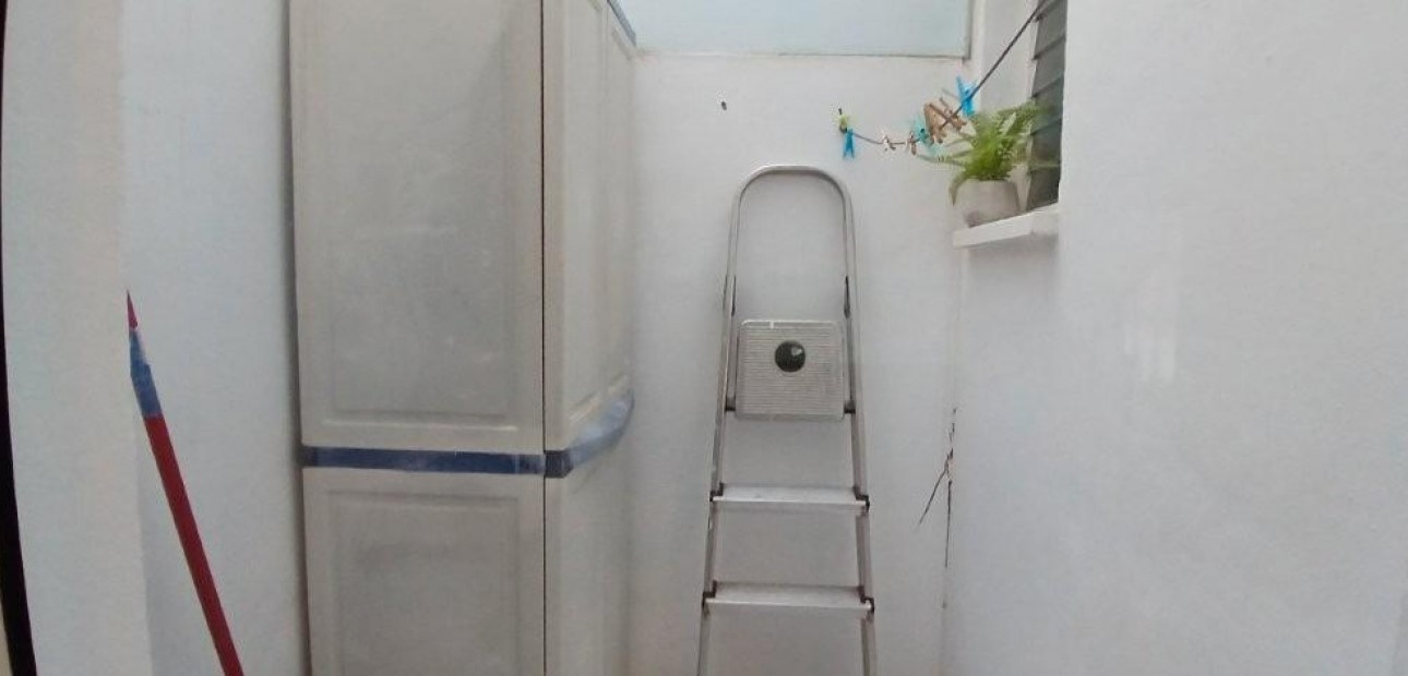 Herverkoop - Appartement / flat -
Torrevieja - Playa del cura