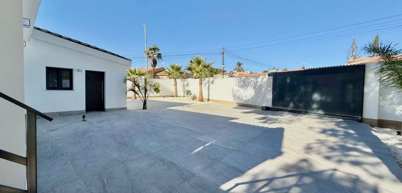 Herverkoop - Detached Villa -
Ciudad Quesada - Ciudad Quesada - Town