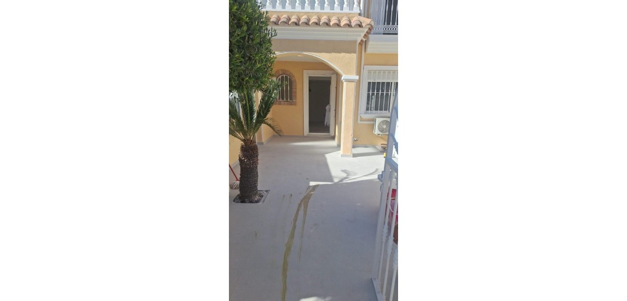 Herverkoop - duplex -
Torrevieja - Aguas Nuevas