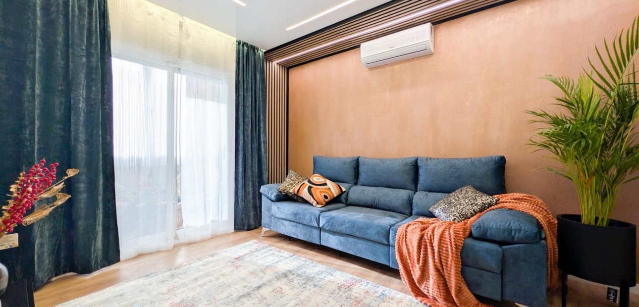 Herverkoop - Appartement / flat -
Torrevieja - Parque de las Naciones