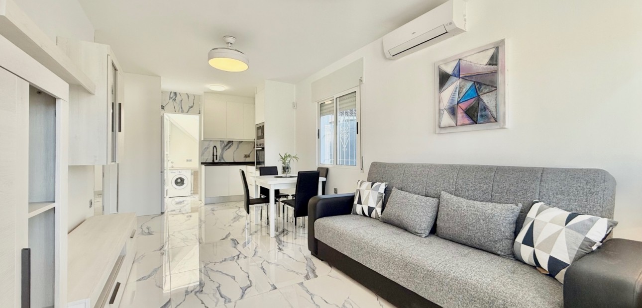 Herverkoop - Semi Detached Villa -
Torrevieja - El Chaparral