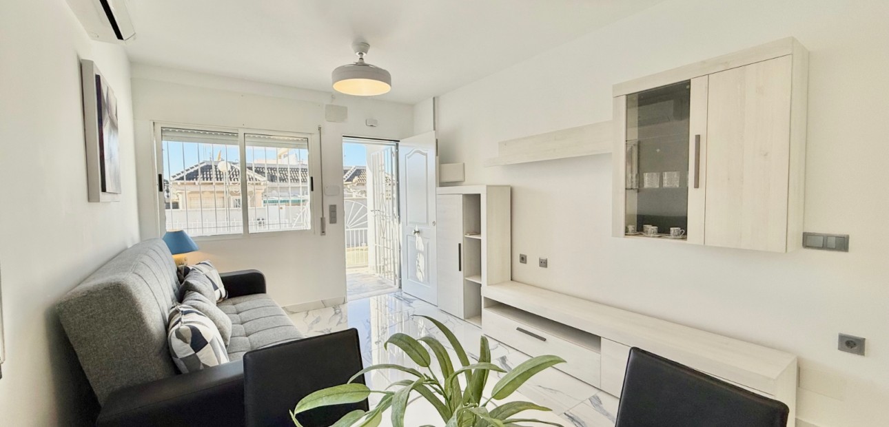 Herverkoop - Semi Detached Villa -
Torrevieja - El Chaparral