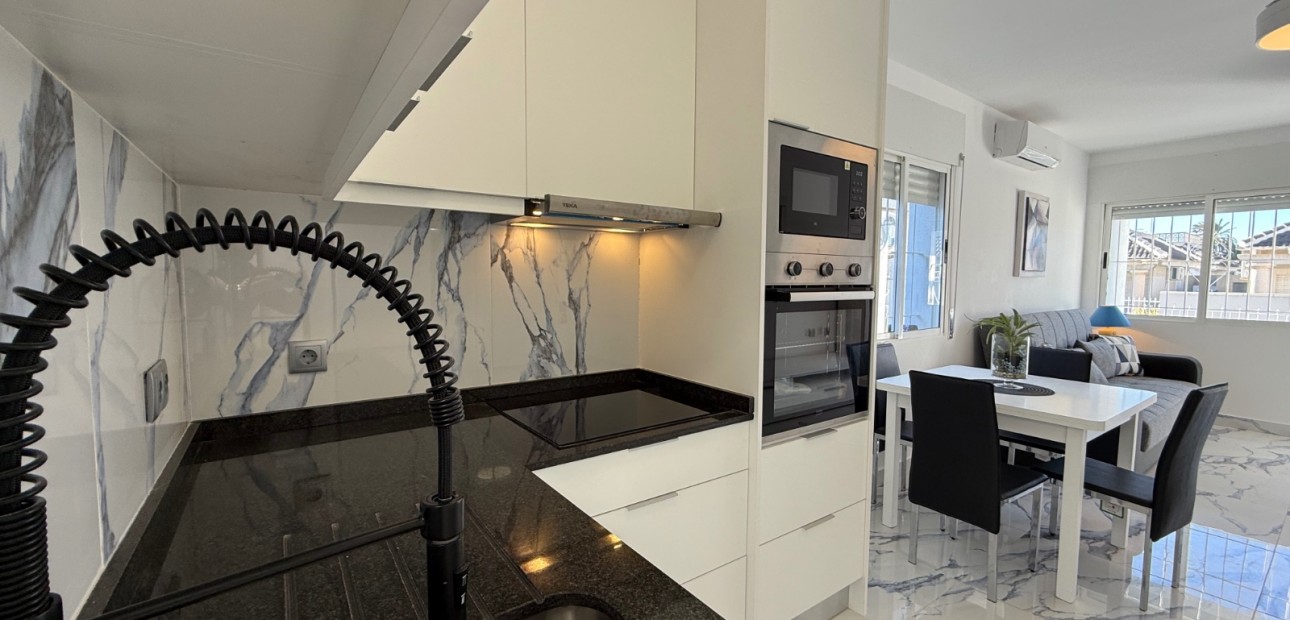 Herverkoop - Semi Detached Villa -
Torrevieja - El Chaparral