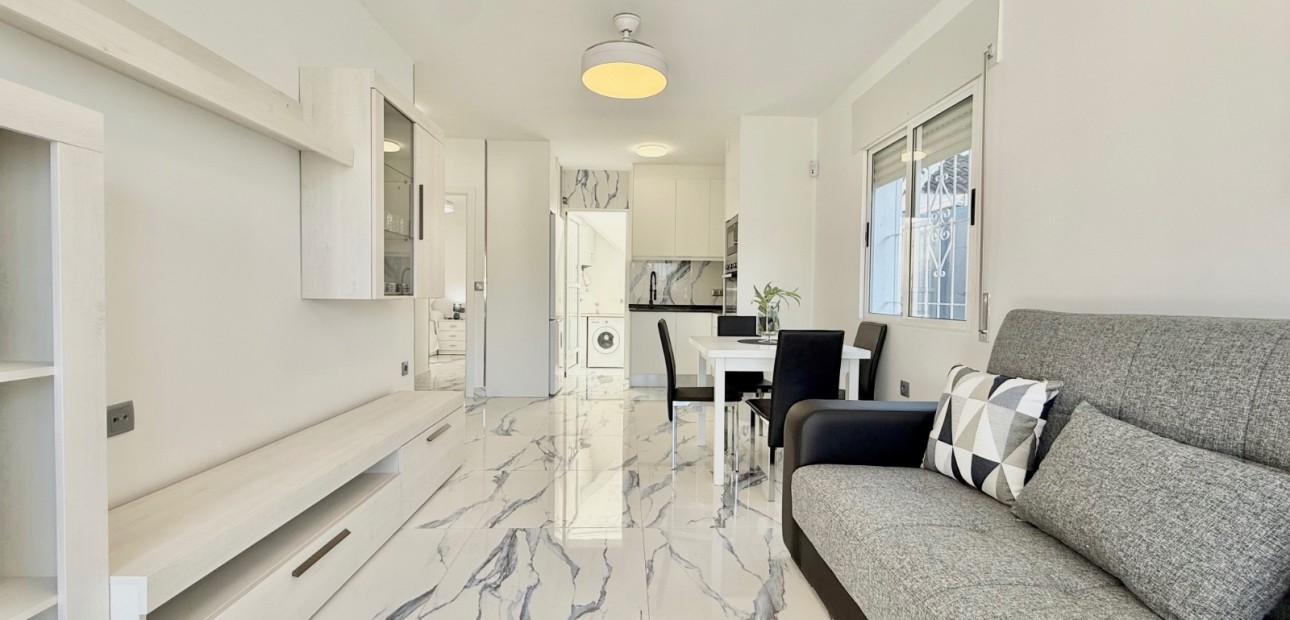 Herverkoop - Semi Detached Villa -
Torrevieja - El Chaparral