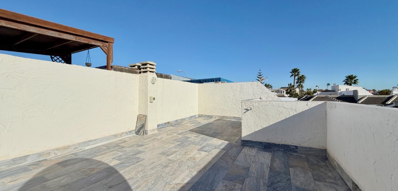 Herverkoop - Semi Detached Villa -
Torrevieja - El Chaparral