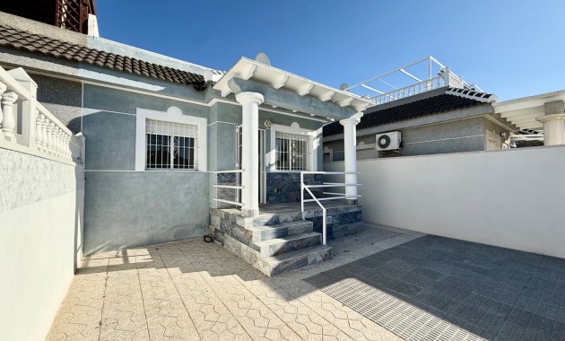 Herverkoop - Semi Detached Villa -
Torrevieja - El Chaparral
