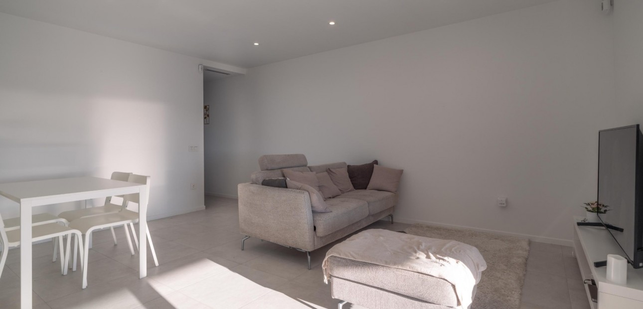 Herverkoop - Apartment - Penthouse -
Orihuela Costa - Playa Flamenca