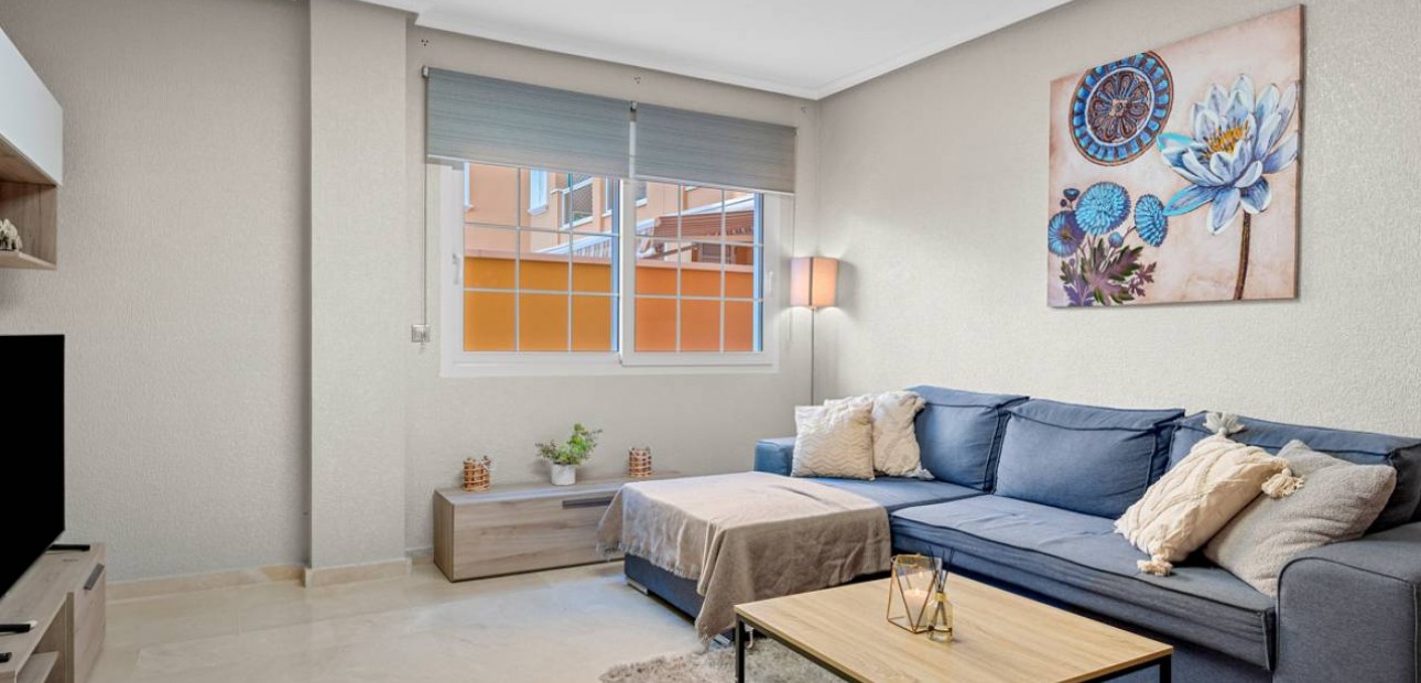 Herverkoop - Appartement / flat -
Cabo Roig