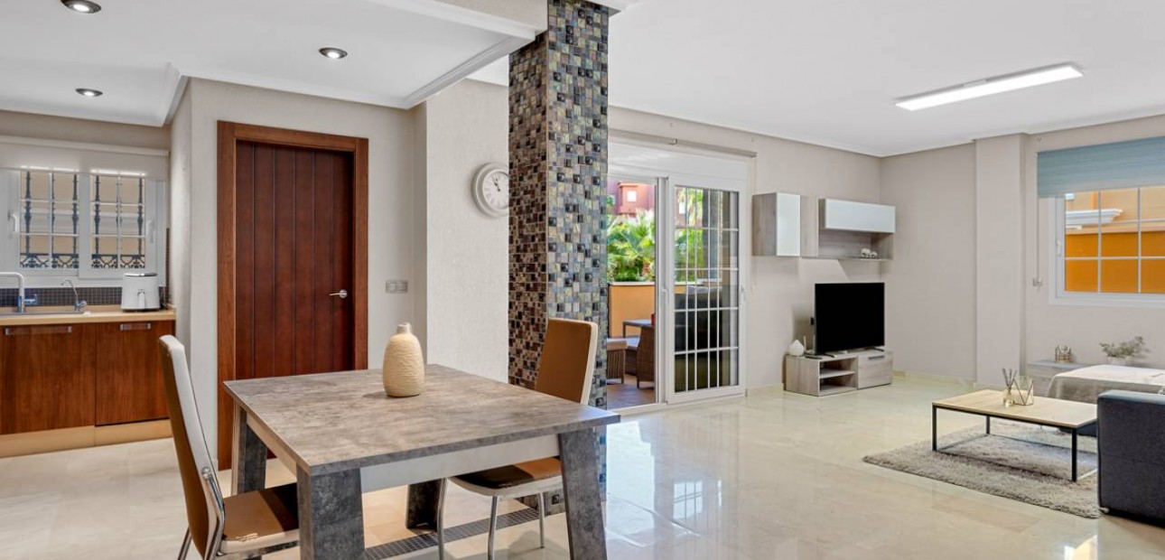 Herverkoop - Appartement / flat -
Cabo Roig