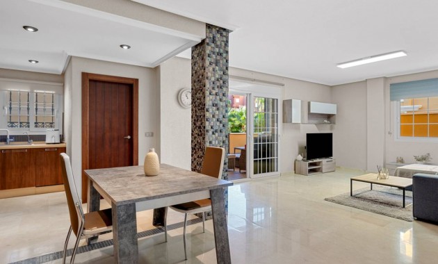 Herverkoop - Appartement / flat -
Cabo Roig